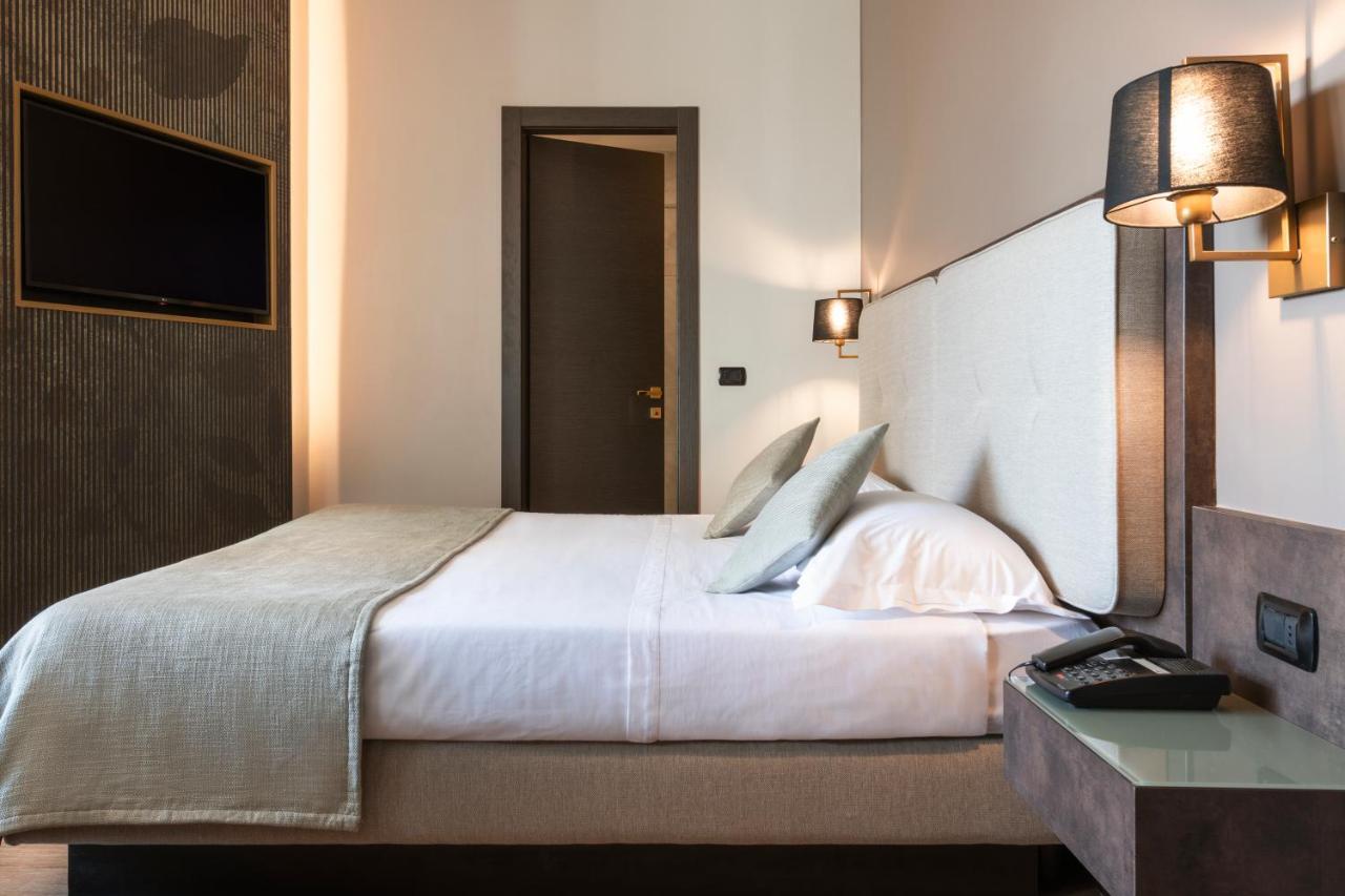 Mokinba Hotels King Milano Eksteriør billede