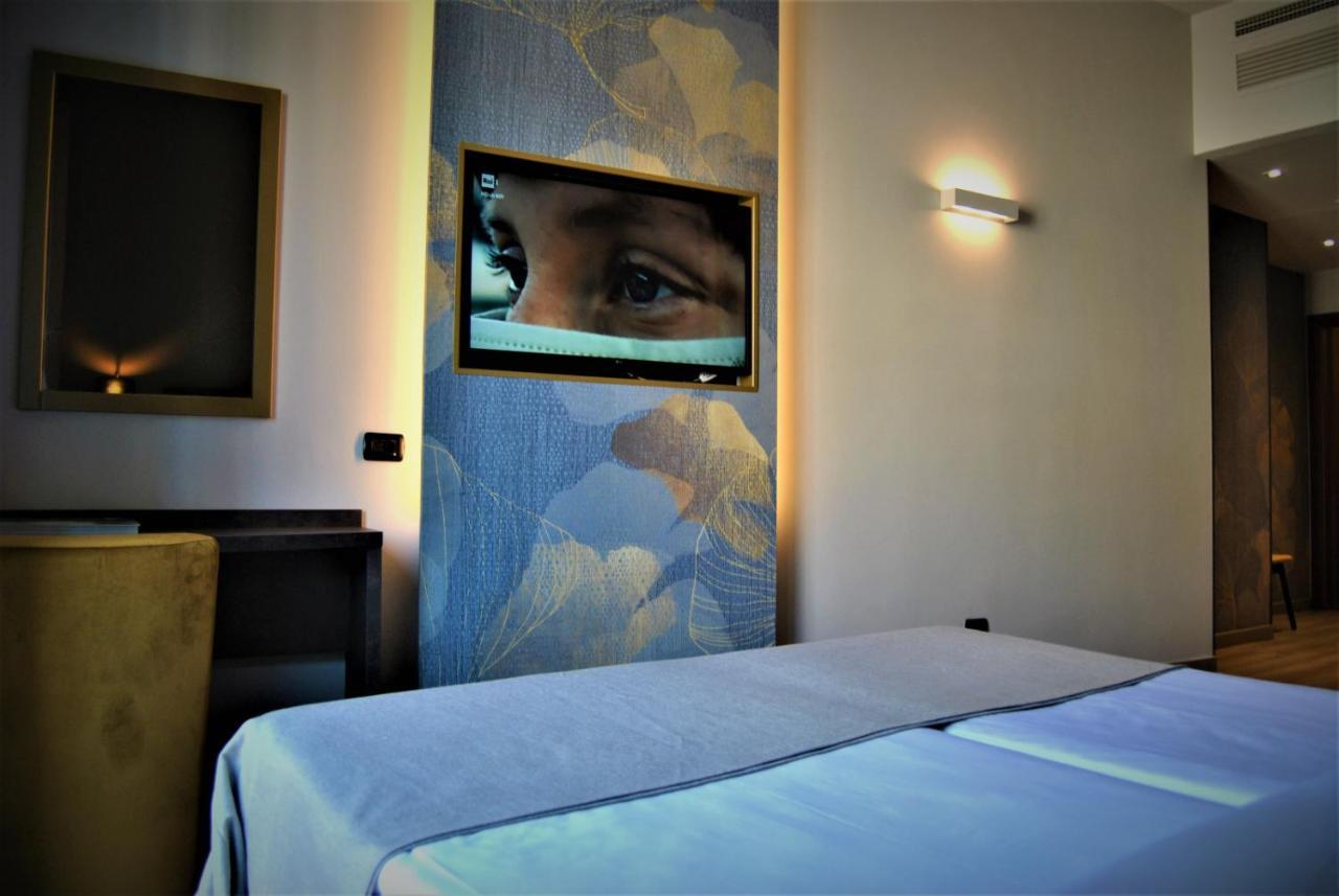 Mokinba Hotels King Milano Eksteriør billede