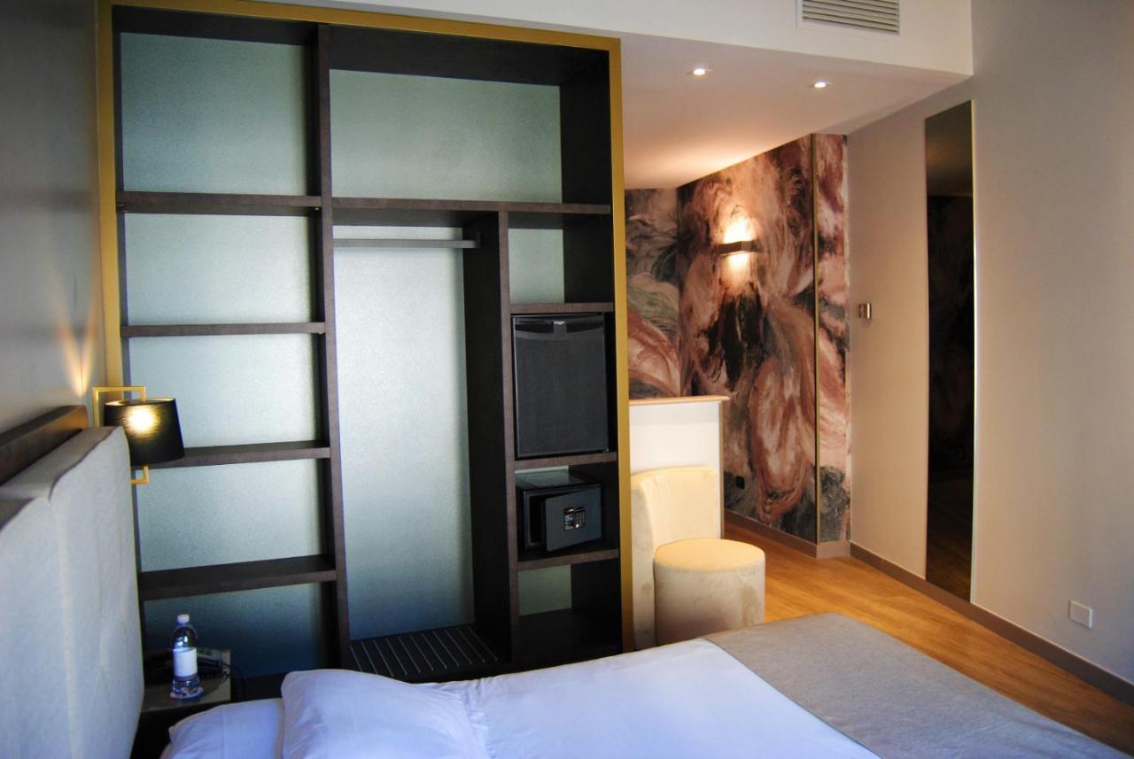 Mokinba Hotels King Milano Eksteriør billede